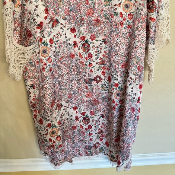 Victoria’s Secret Satin Lace Floral Cover-up Kimono Robe Size XS - Picture 11 of 14